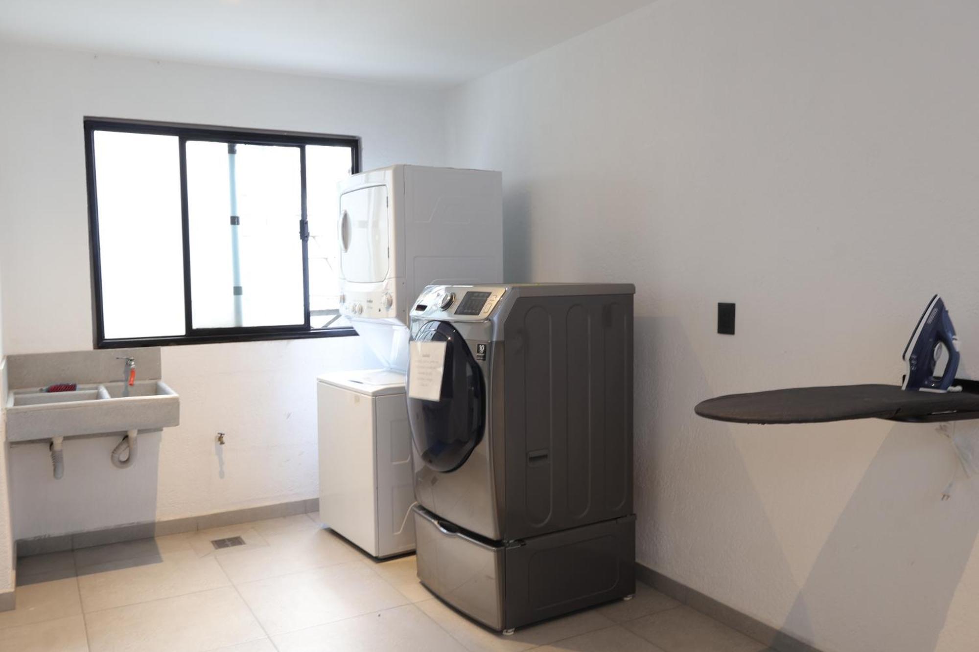 مدينة مكسيكو Sanrafa Home Office Suites المظهر الخارجي الصورة